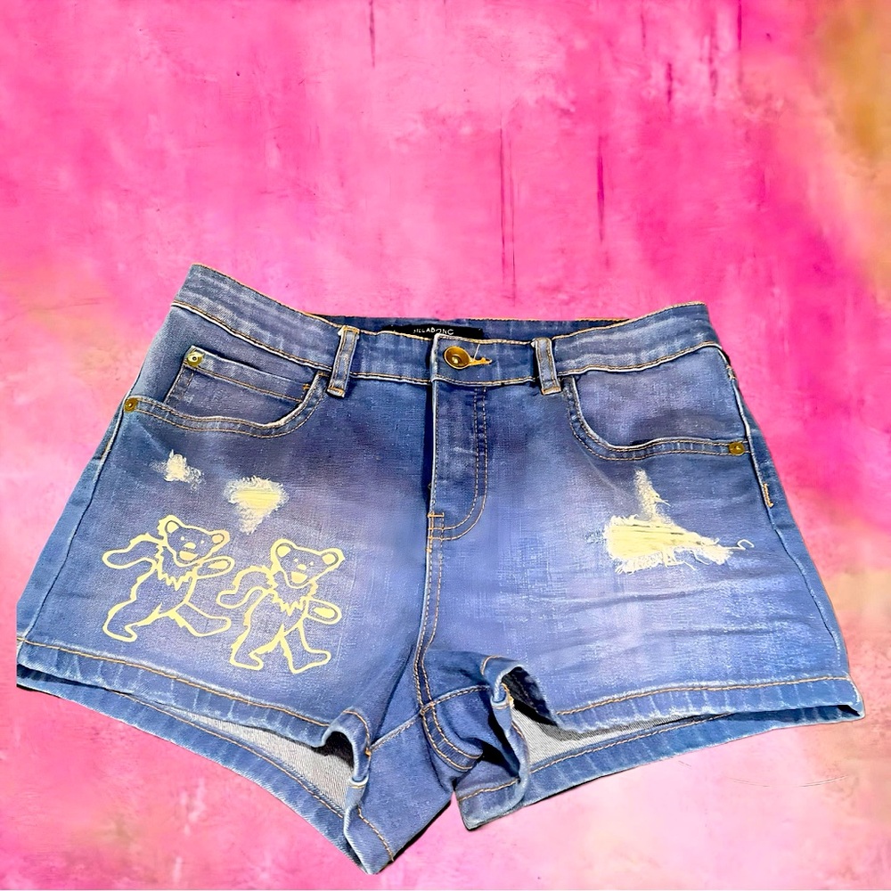 NWOT Billabong x GRATEFUL DEAD Jean Shorts size 28